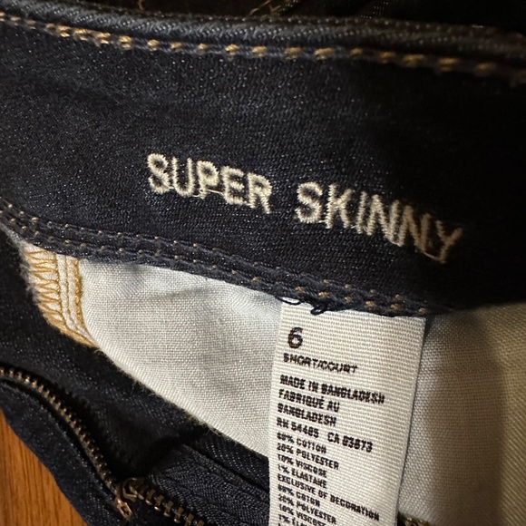 American Eagle Outfitters Dark Blue Skinny Jeans - Picture 3 of 8